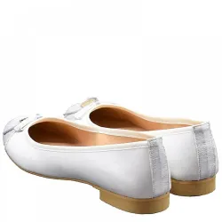 G7058W Women's Oversize Ballerina Blondie White